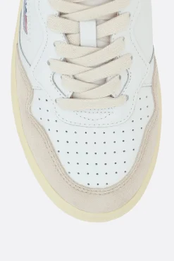 Women AUTRY Medalist sneaker in smooth leather and suede