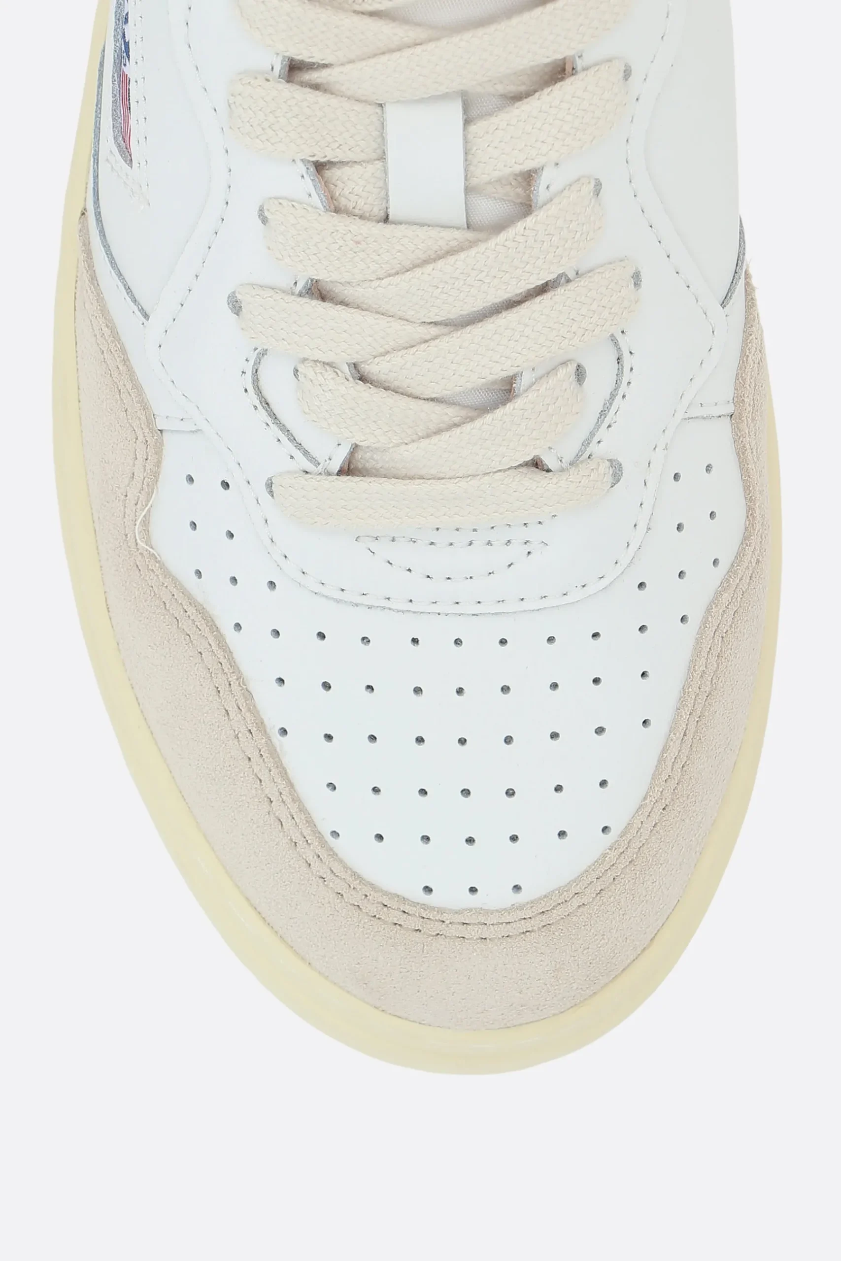 Women AUTRY Medalist sneaker in smooth leather and suede