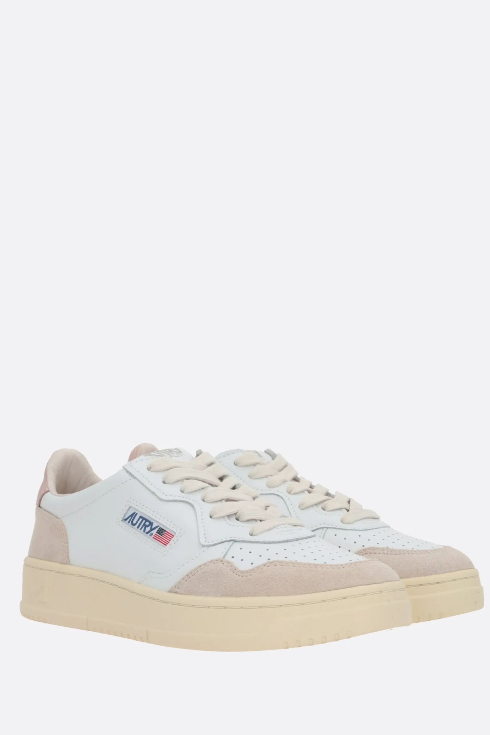 Women AUTRY Medalist sneakers in smooth leather and suede