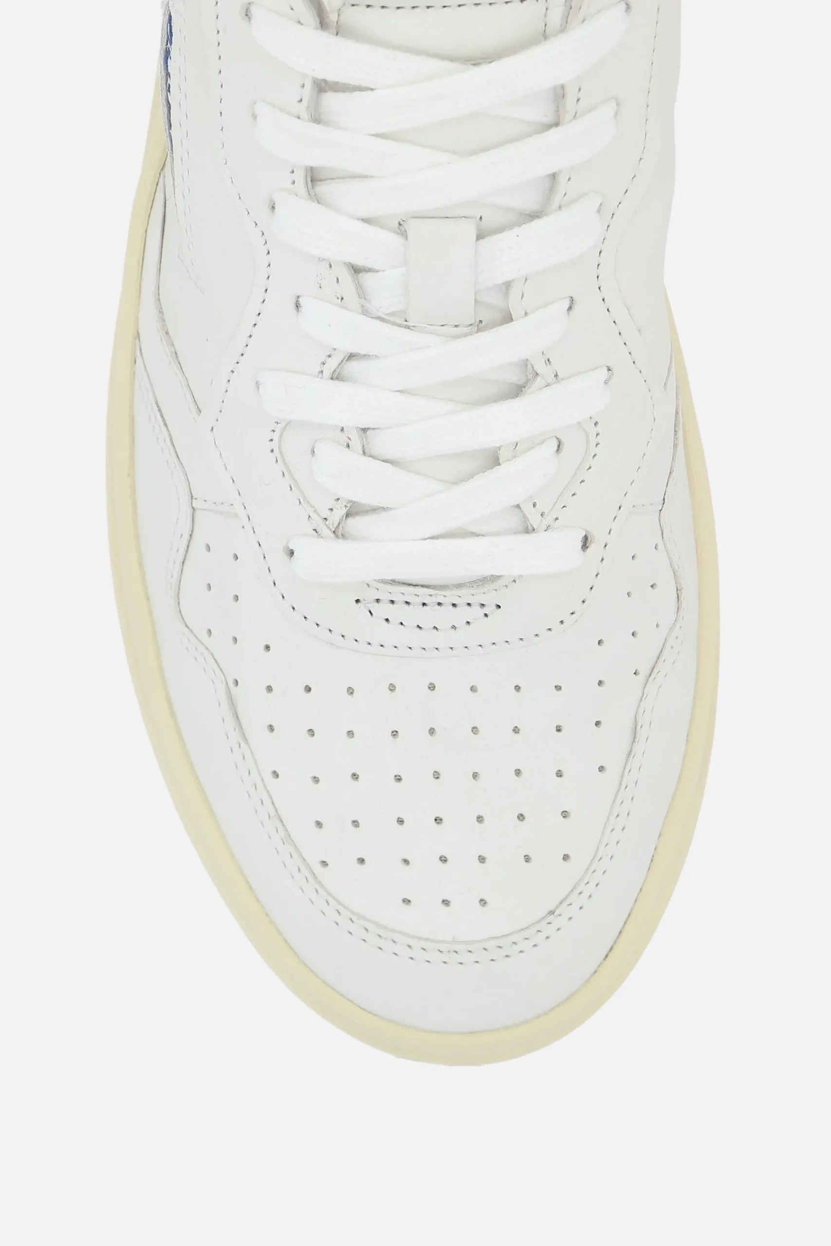 AUTRY Medalist sneakers in smooth leather