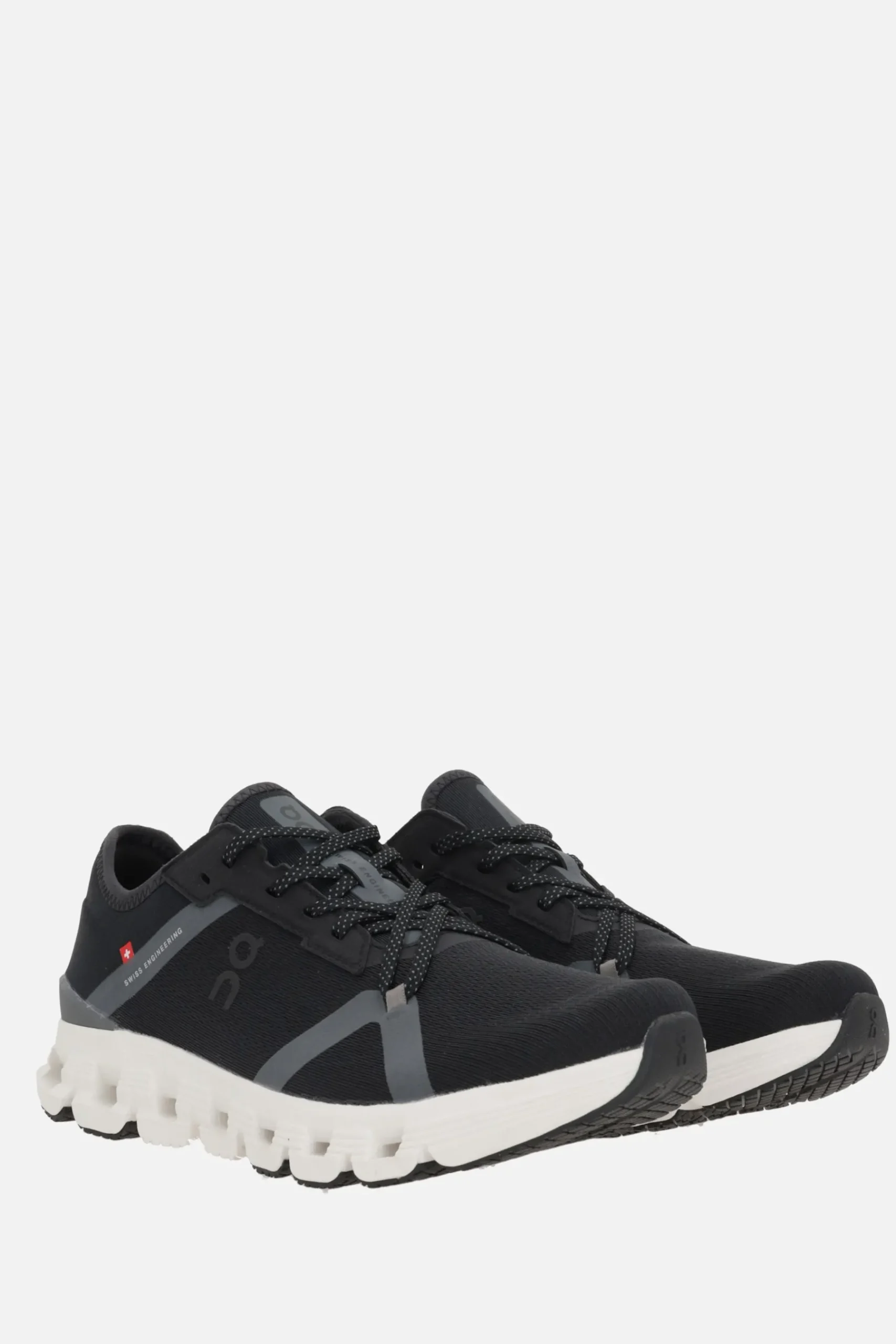 Women ON Cloud X 4 AD sneaker in mesh
