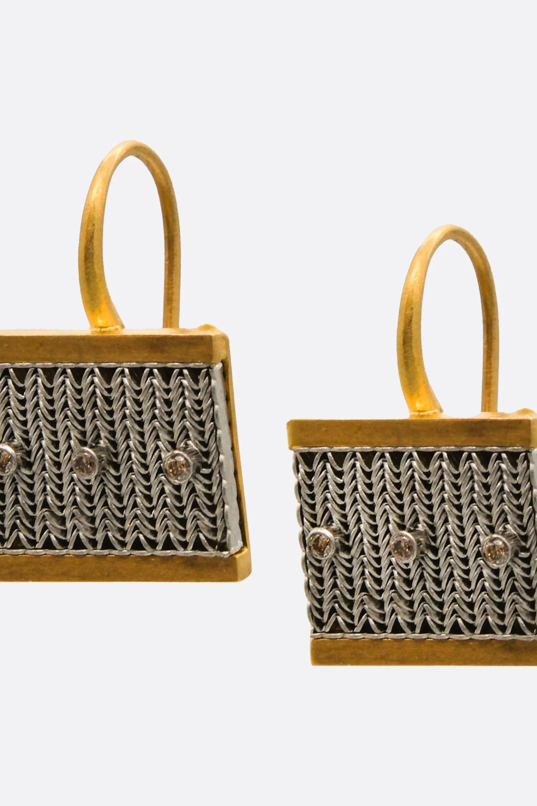 Women NIKOLLE RADI Fishtail earring