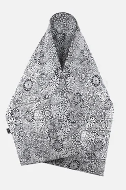 Women 10 CORSO COMO graphic print nylon padded stole