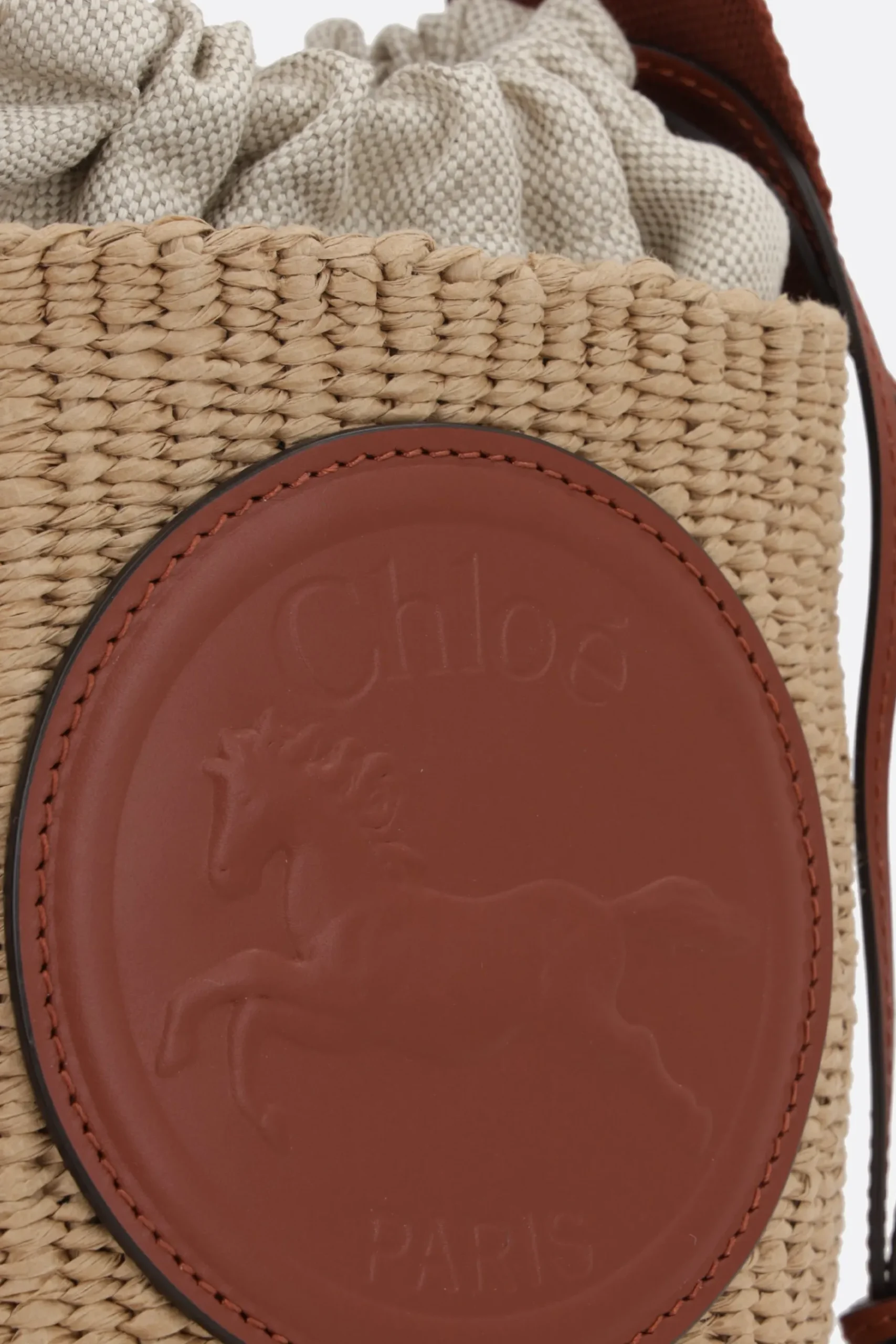 Women CHLOÉ Horse Medal small bucket bag in fair-trade paper