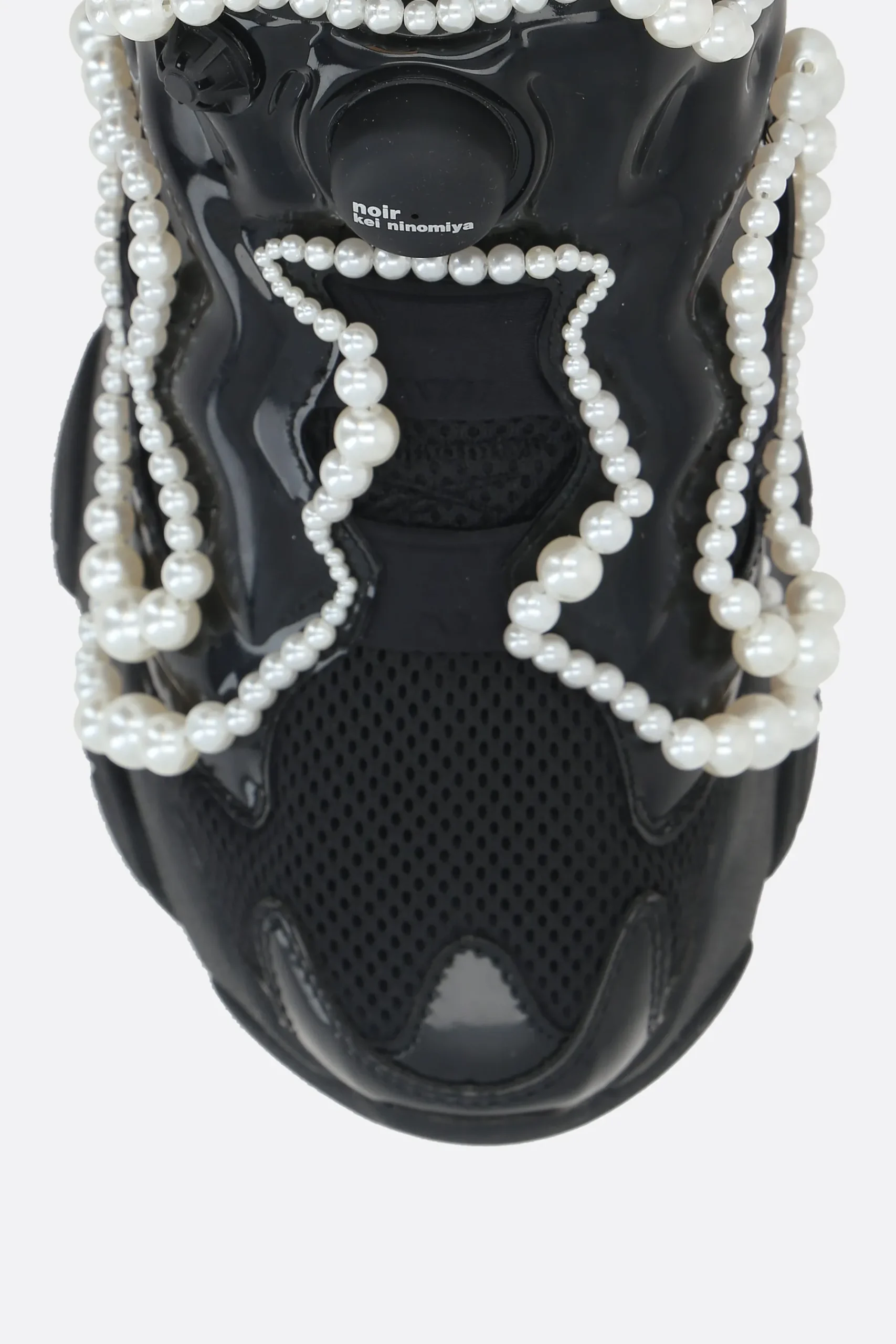 Women NOIR KEI NINOMIYA X REEBOK IPF Flying Pearl Pump Fury sneakers