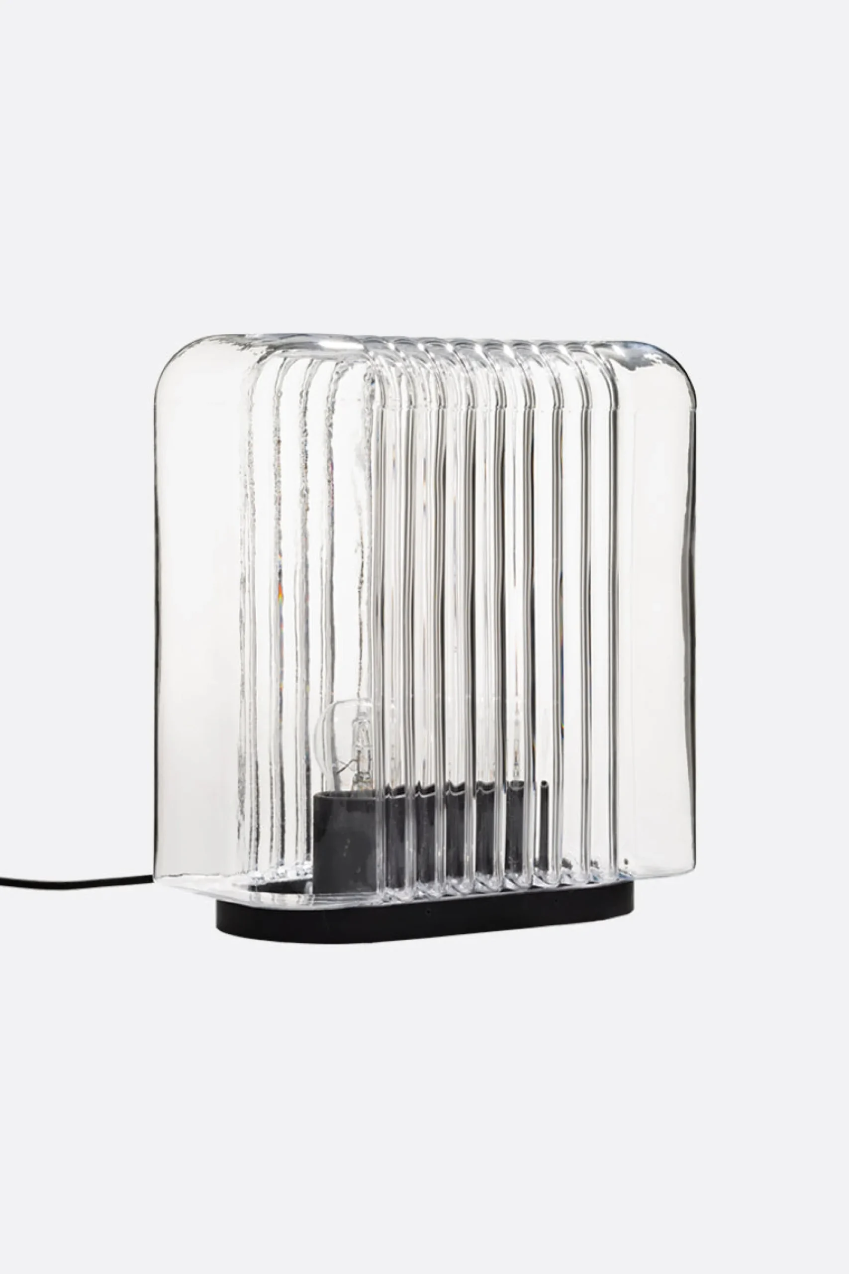 KARAKTER Lari table lamp