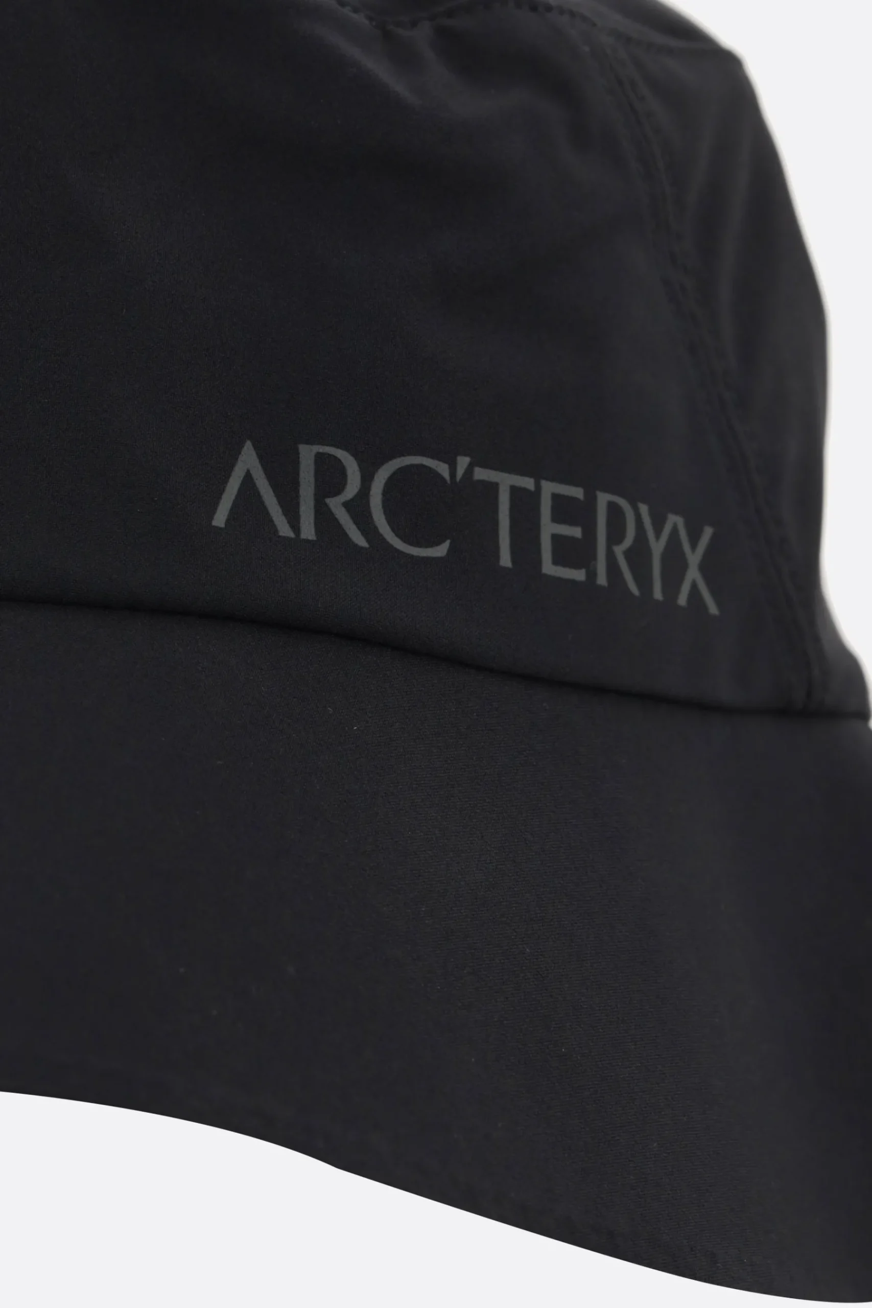 ARC'TERY X Sinsolo bucket hat in technical fabric